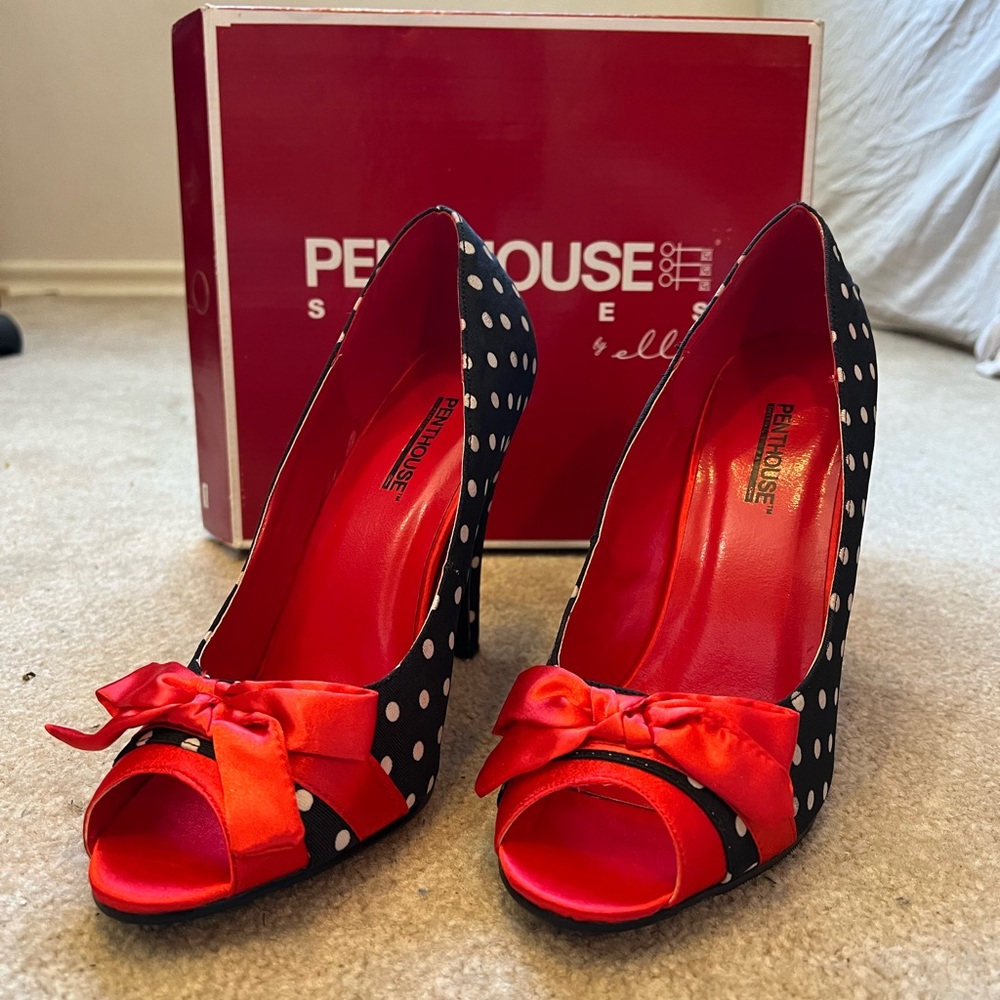 Penthouse shoes by Ellie. Peep toe. 5 inches heels. Never been worn